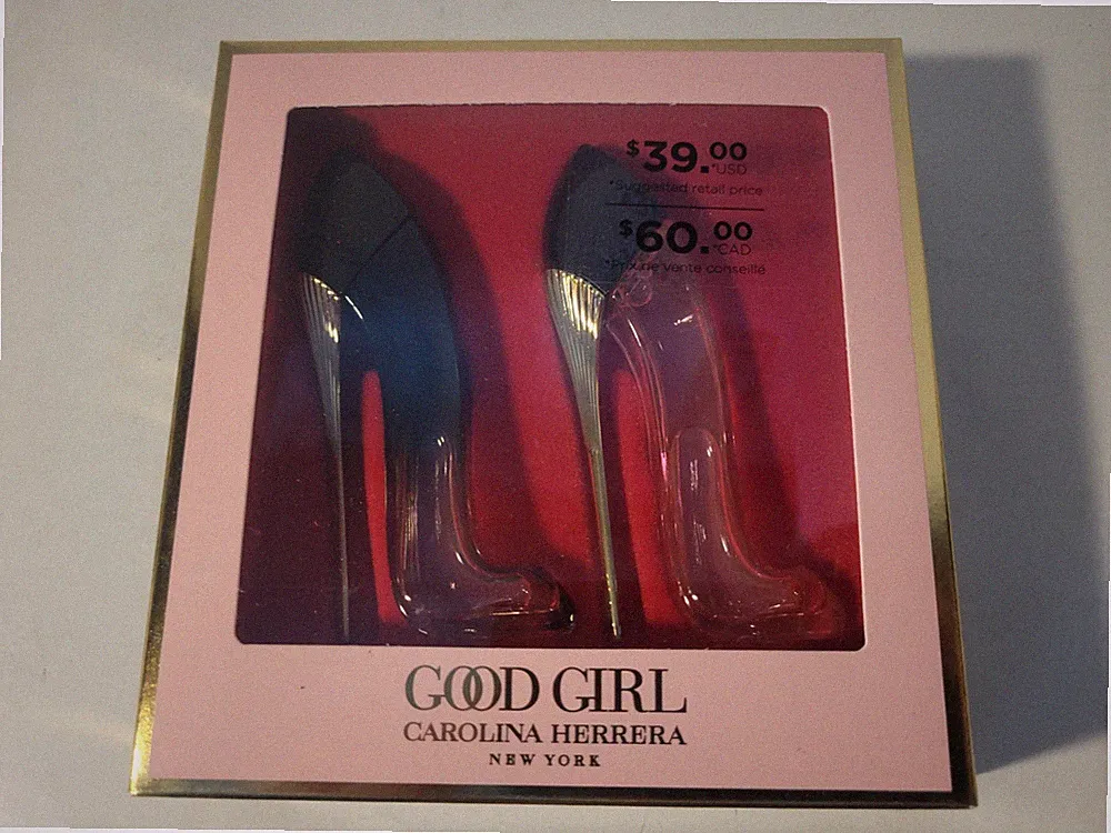 CAROLINA HERRERA Viral Mini Good Girl Blush and Blush Elixir Duo Gift Set
