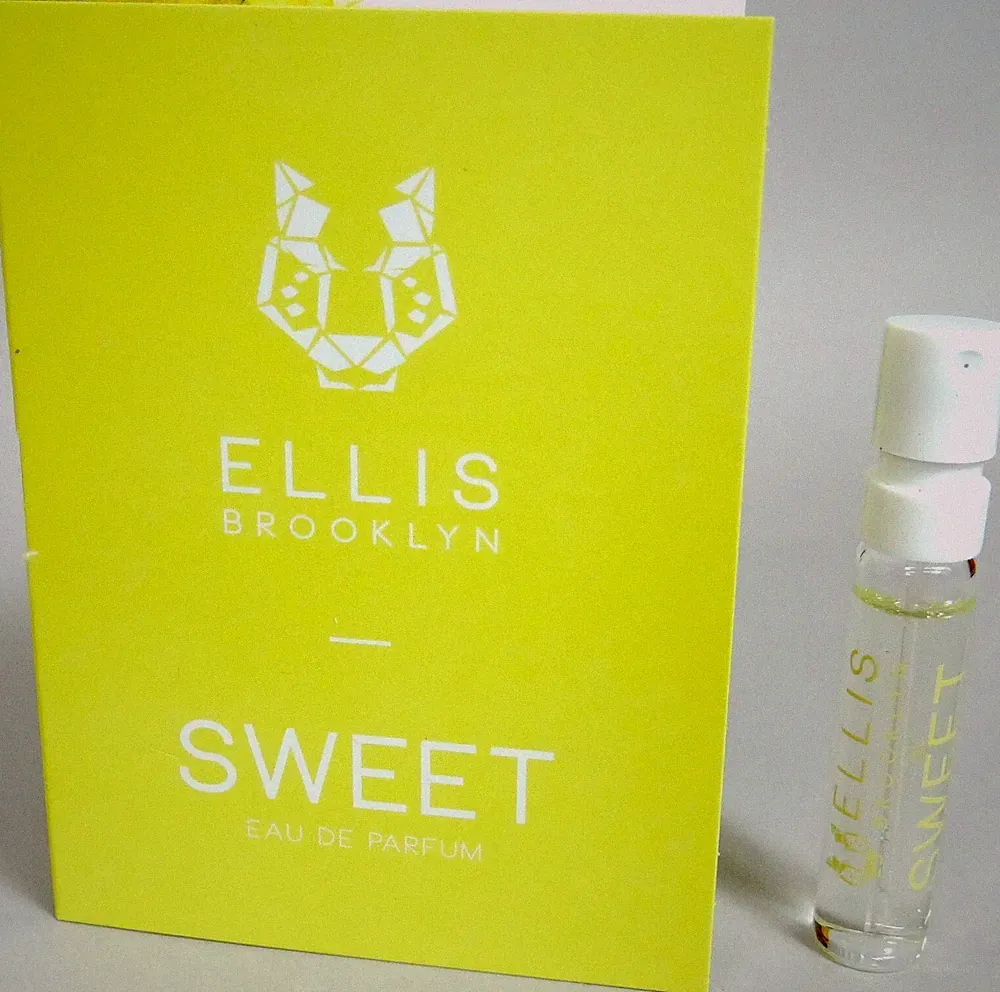 SWEET Perfume Parfum EDP Ellis Brooklyn Mini Spray Vial .05oz Powdery Sweet Musk